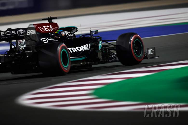 Hamilton Taklukan Verstappen untuk Pole F1 GP Qatar