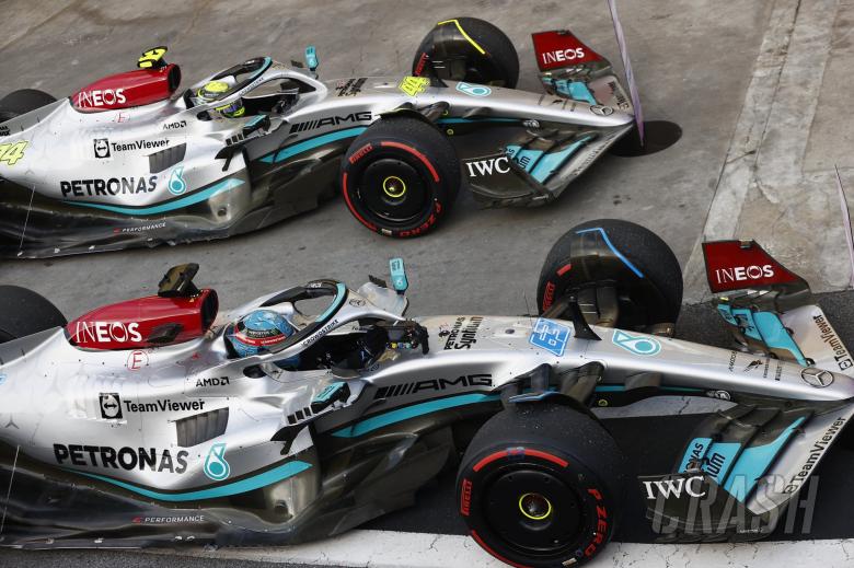 Hamilton would be happy with Mercedes 1-2 ‘either way’