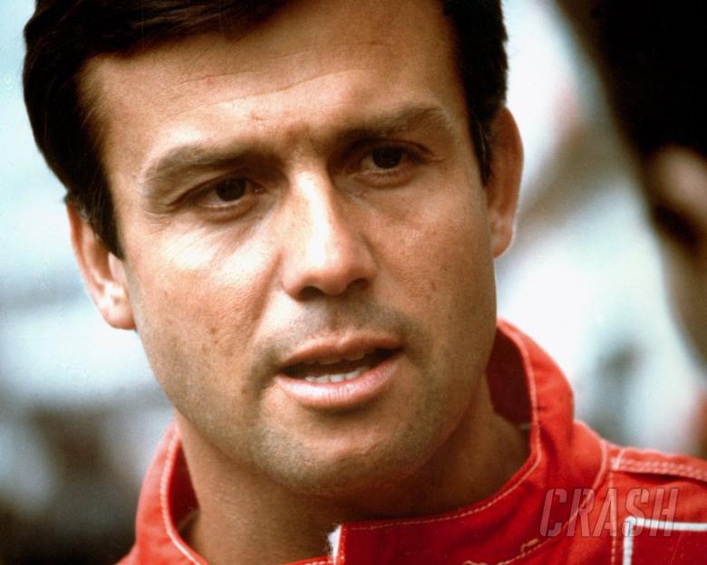 Mantan Pembalap Ferrari dan McLaren Patrick Tambay Meninggal Dunia