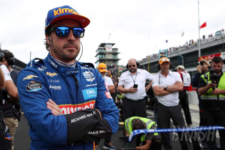 Brown meragukan Alonso menginginkan kursi penuh waktu McLaren IndyCar