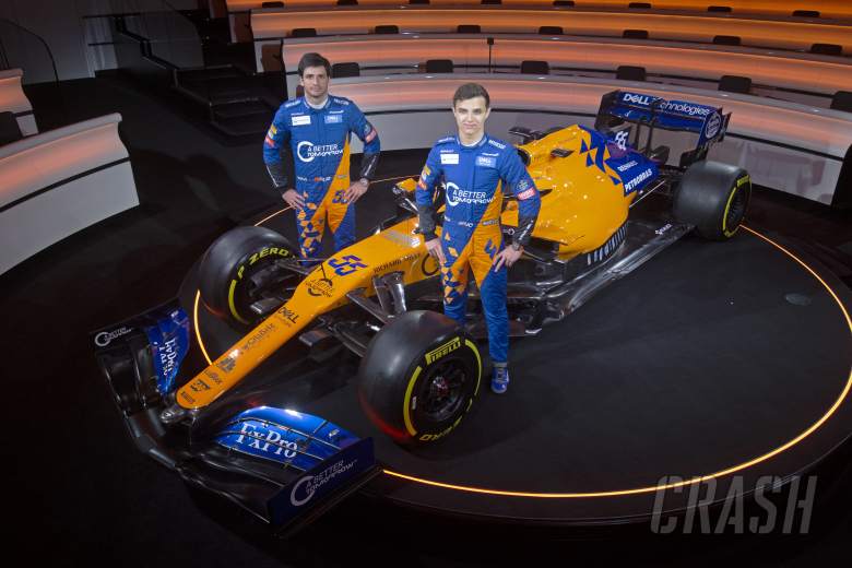 McLaren menarik penutup mobil MCL34 F1 2019