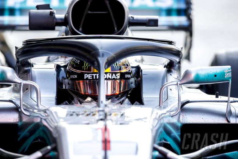 Hamilton ‘does not like #1 at all’ despite Abu Dhabi FP1 run