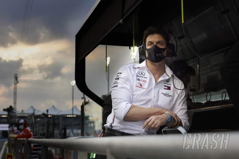 Wolff explains ‘misunderstanding’ over renewed Mercedes F1 contract