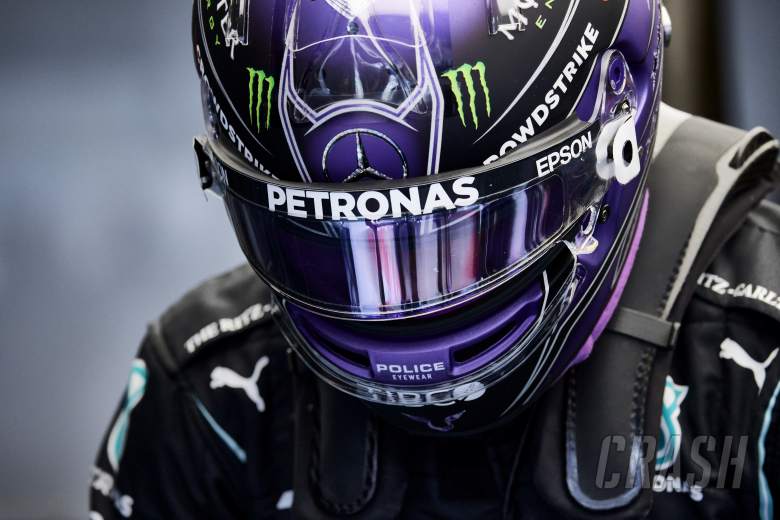 Mercedes Keteteran, Lewis Hamilton Mulai Berlatih di Simulator