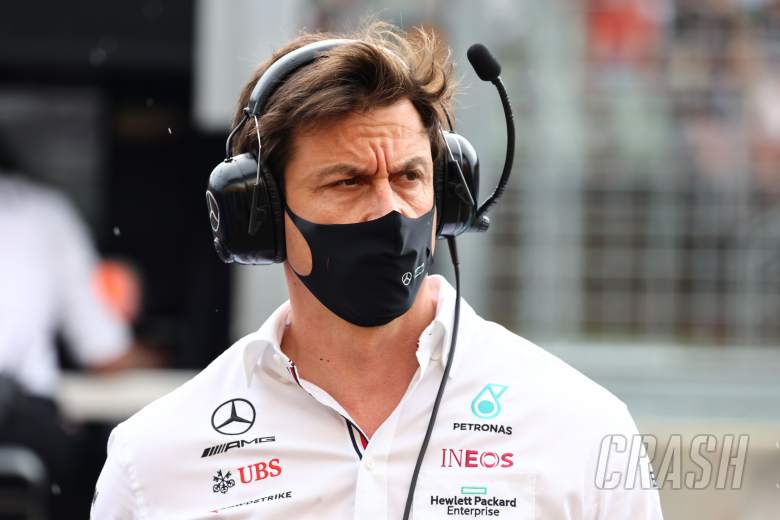 Mercedes “hanging on for dear life” over F1 engine reliability