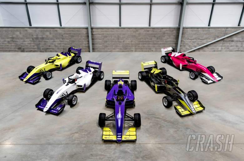 Seri W untuk debut mobil F3 baru dalam tes pemilihan pengemudi