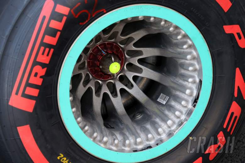 Mercedes cleared by FIA to use new rear wheel design
