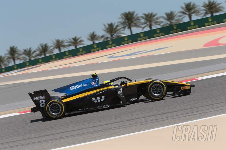Ghiotto takes maiden F2 pole in Bahrain
