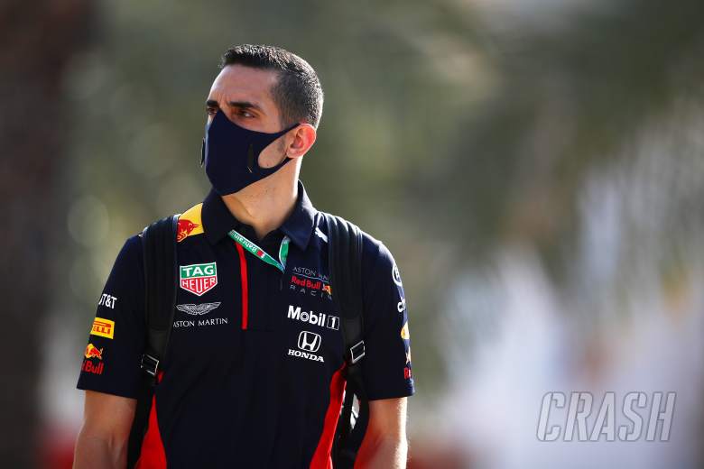Buemi dan Kubica akan bergabung dengan Alonso di tes pembalap muda F1 tetapi Sainz diblokir