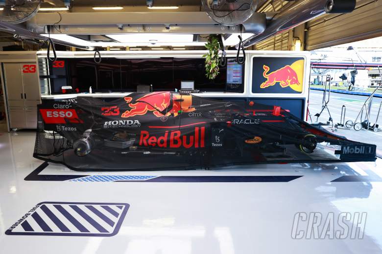 Max Verstappen Dibawa ke Rumah Sakit Setelah Kecelakaan GP Inggris