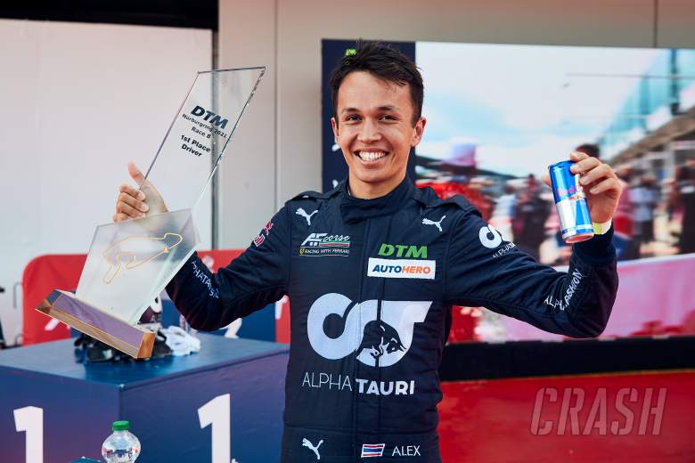 Alex Albon Bukukan Kemenangan DTM Pertamanya di Nurburgring