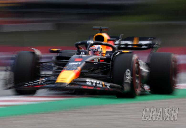 Verstappen stays on top in FP2 as Alonso closes in and Mercedes struggle