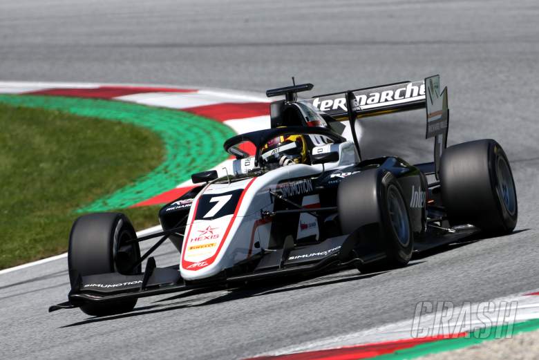 Pourchaire mengklaim tiang pertama Formula 3 di kualifikasi Monza yang kacau balau