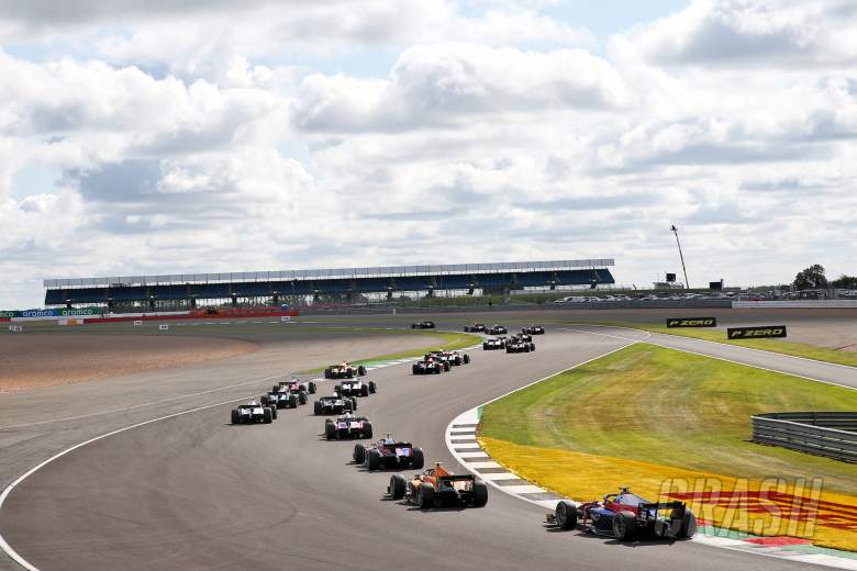 FIA F2 Silverstone 2 - Hasil Fitur Race
