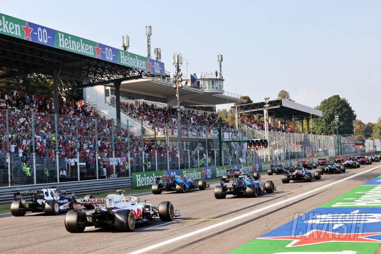 Steiner Merasa F1 akan Menggelar Tiga Sprint Race untuk 2022