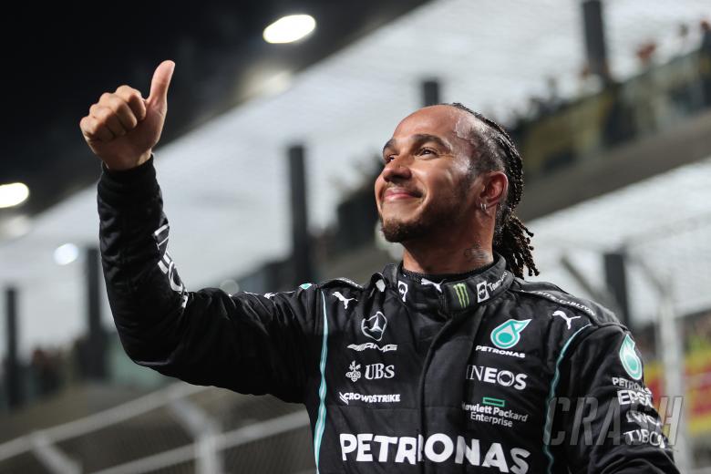Hamilton takes Saudi pole as F1 title rival Verstappen crashes