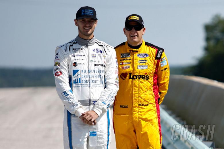 NASCAR: Front Row Motorsport Pertahankan Duetnya untuk 2023