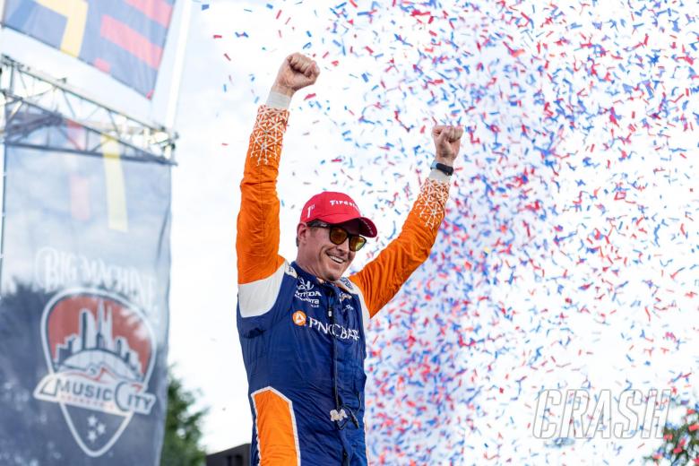 IndyCar: Dixon Mencuri Kemenangan Nashville yang Liar