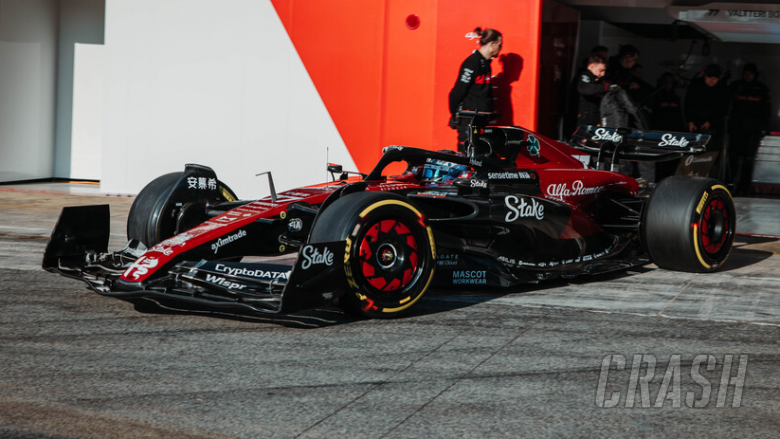 Alfa Romeo's C43 first F1 2023 car to hit track - sporting different floor