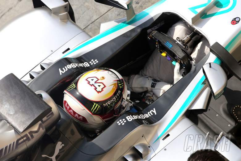 Lewis Hamilton (GBR), Mercedes AMG F1 Team 09.04.2014. Formula One Testing, Bahrain Test, Day Two,