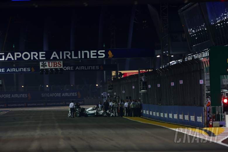 Mercedes: Rosberg stopped in Singapore by 'contaminant'