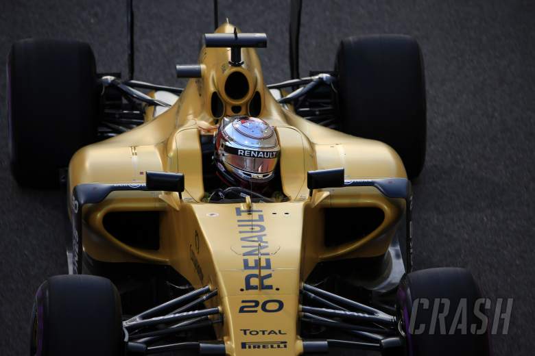Renault inks BP-Castrol deal for F1 2017