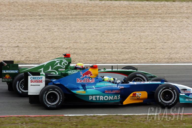 Giancarlo Fisichella, Sauber overtakes Mark Webber, Jaguar
