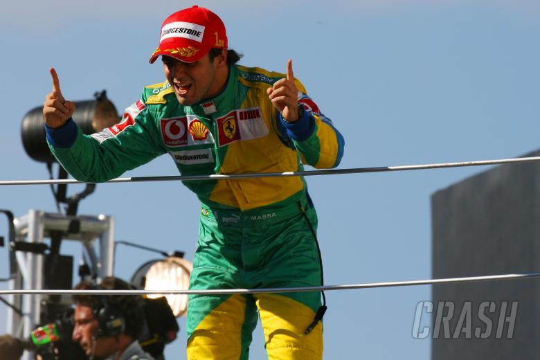 22.10.2006 Sao Paulo, Brazil,
Felipe Massa (BRA), Scuderia Ferrari, 248 F1 - Formula 1 World Champ
