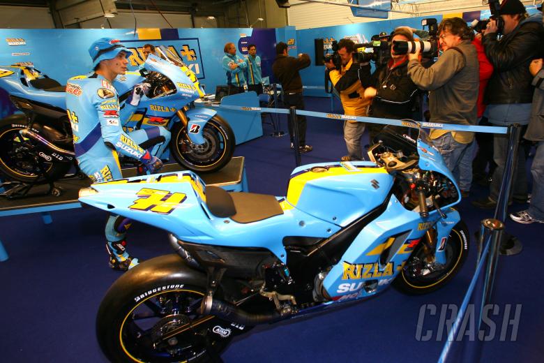 PICTURES: Suzuki unveils 2007 livery. | MotoGP | News | Crash