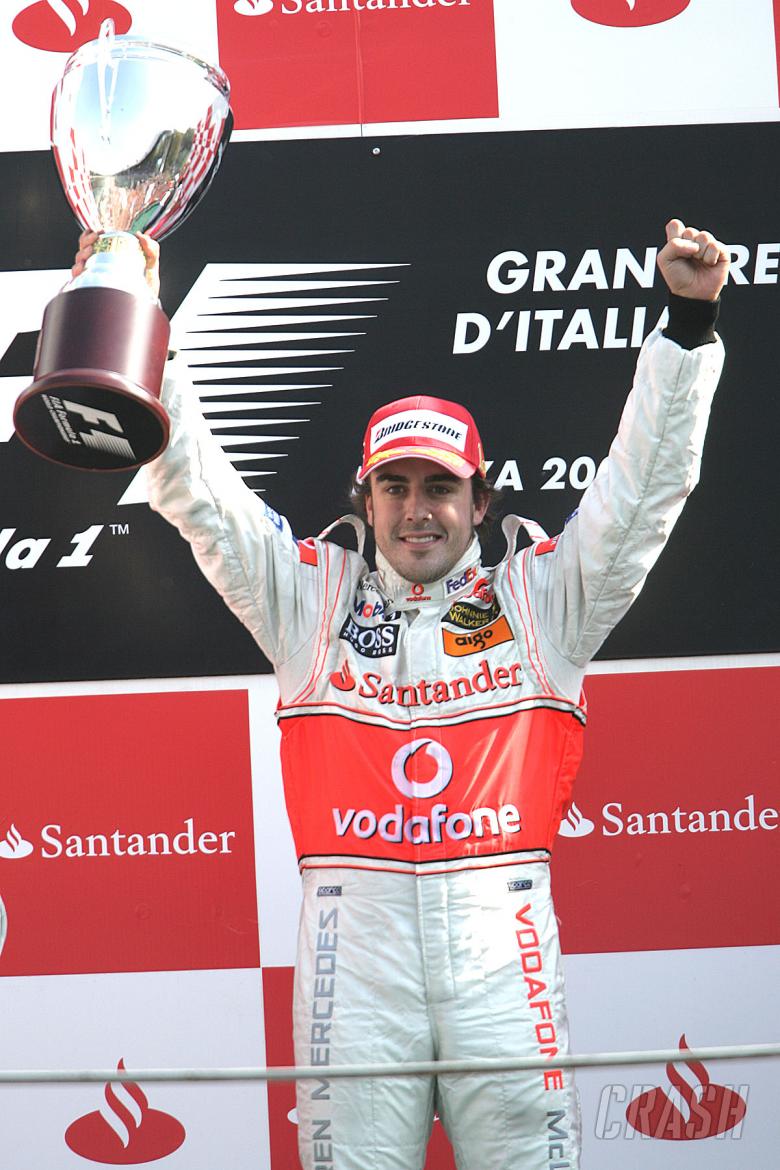 Fernando Alonso (ESP) McLaren MP4/22, Italian F1, Monza, 7-9th, September 2007