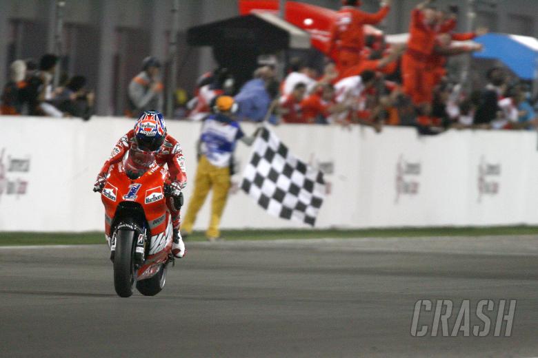 Stoner takes Chequered Flag, Qatar MotoGP Race 2008