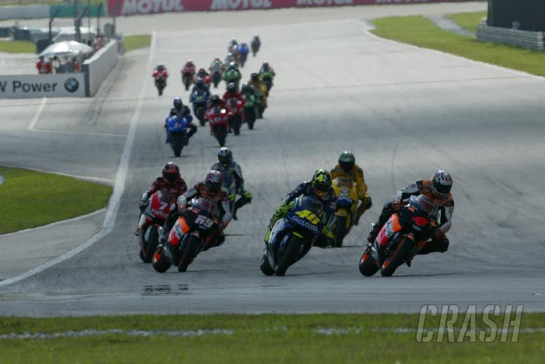 Barros leads lap 1 from Rossi, Malaysian MotoGP Race 2004