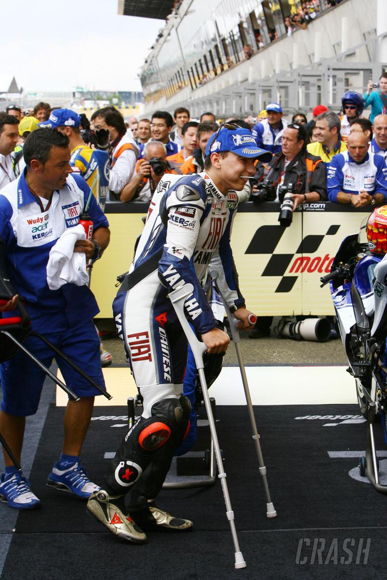 Lorenzo on crutches, French MotoGP Race 2008