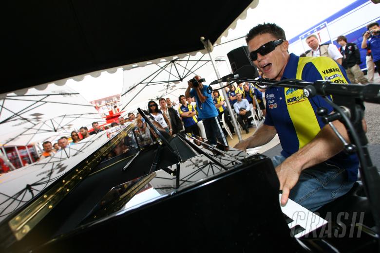 Toseland, Playing the Piano, Catalunya MotoGP 2008