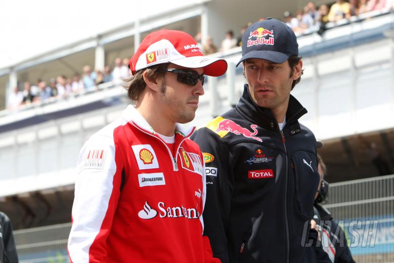 Sunday, Fernando Alonso (ESP), Scuderia Ferrari, F10 and Mark Webber (AUS), Red Bull Racing, RB6