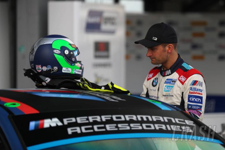 Turkington leads Cammish in greasy first practice