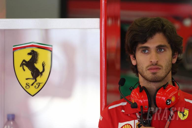 Giovinazzi confirmed in Sauber F1 race seat for 2019
