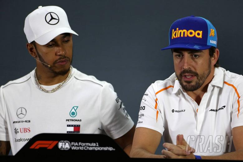 Fernando Alonso slams Lewis Hamilton for hypocrisy 