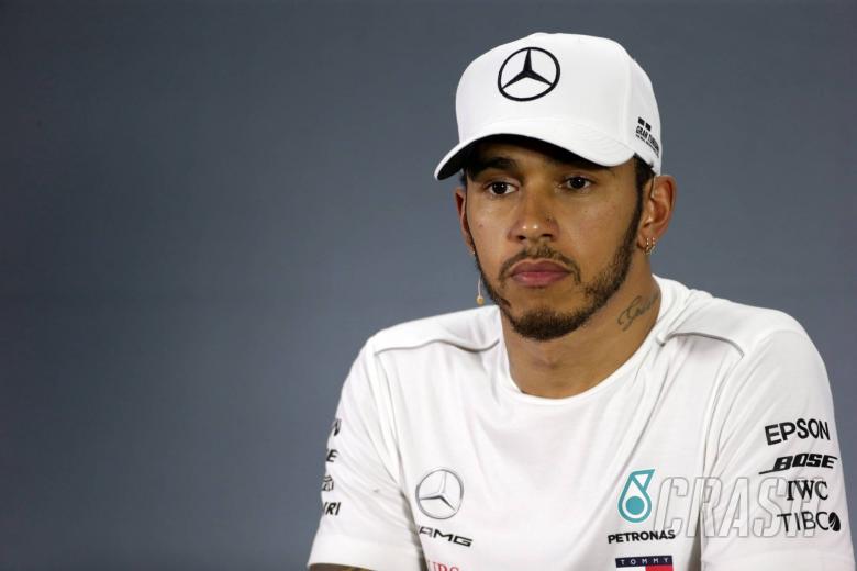Gosip F1: Hamilton menanggapi kritik komentar 'kumuh'