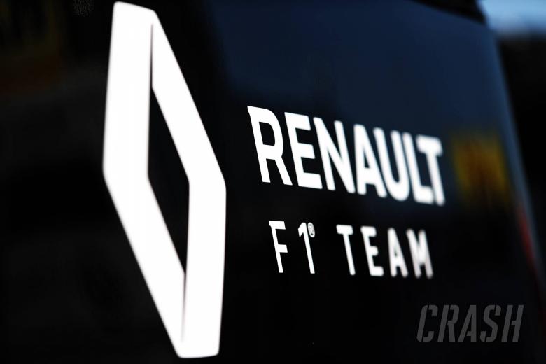 Renault F1 team truck involved in crash on way to Hungarian GP