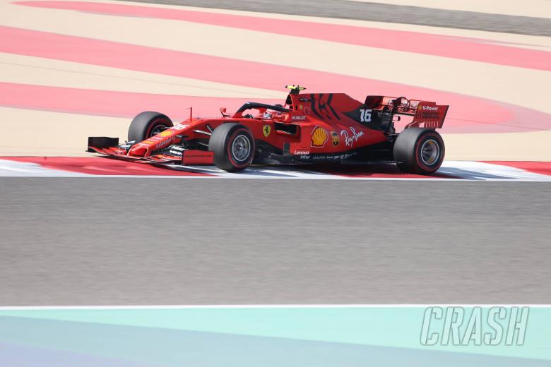 Leclerc mengalahkan Vettel saat Ferrari mempertahankan dominasinya