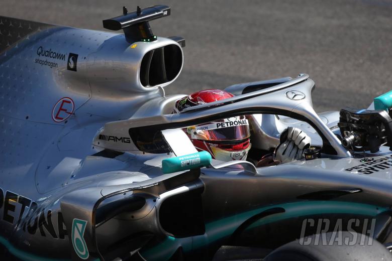 Hamilton mengalahkan Vettel dalam latihan pembukaan F1 Austria
