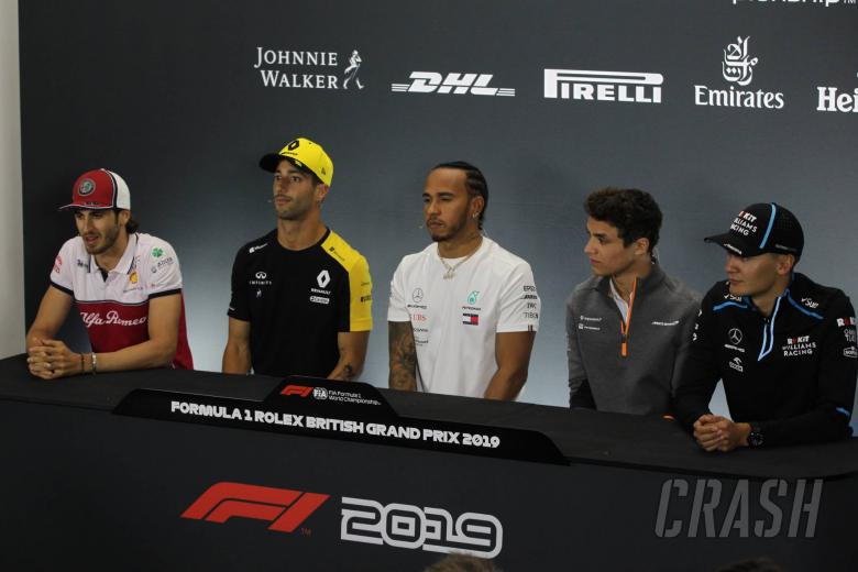 Hamilton memuji kemajuan "luar biasa" McLaren di tahun 2019