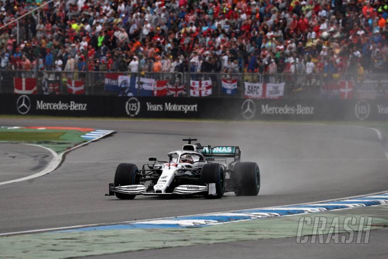 Hamilton meminta Mercedes pensiun dari GP Jerman