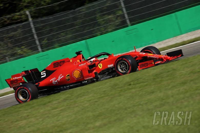 Vettel terpaut tiga poin dari larangan bermain setelah mimpi buruk GP Italia