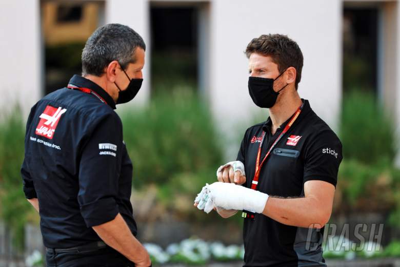 (L to R): Guenther Steiner (ITA) Haas F1 Team Prinicipal with Romain Grosjean (FRA) Haas F1 Team.