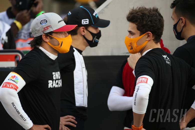 Carlos Sainz Jr (ESP) McLaren MCL35 and Lando Norris (GBR) McLaren.