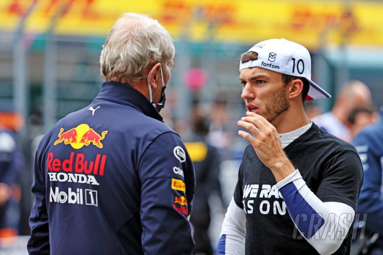 (L to R): Dr Helmut Marko (AUT) Red Bull Motorsport Consultant with Pierre Gasly (FRA) AlphaTauri on the grid.