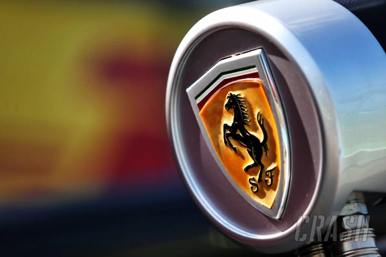 Ferrari menghentikan produksi hingga akhir Maret