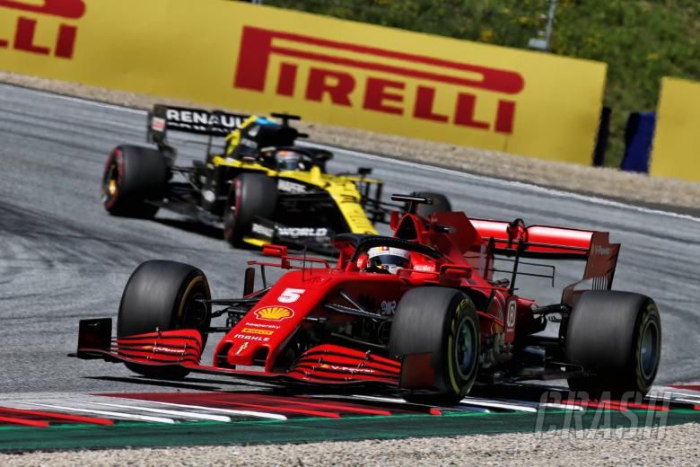 Vettel held Renault F1 talks, flirts with Red Bull and Aston Martin